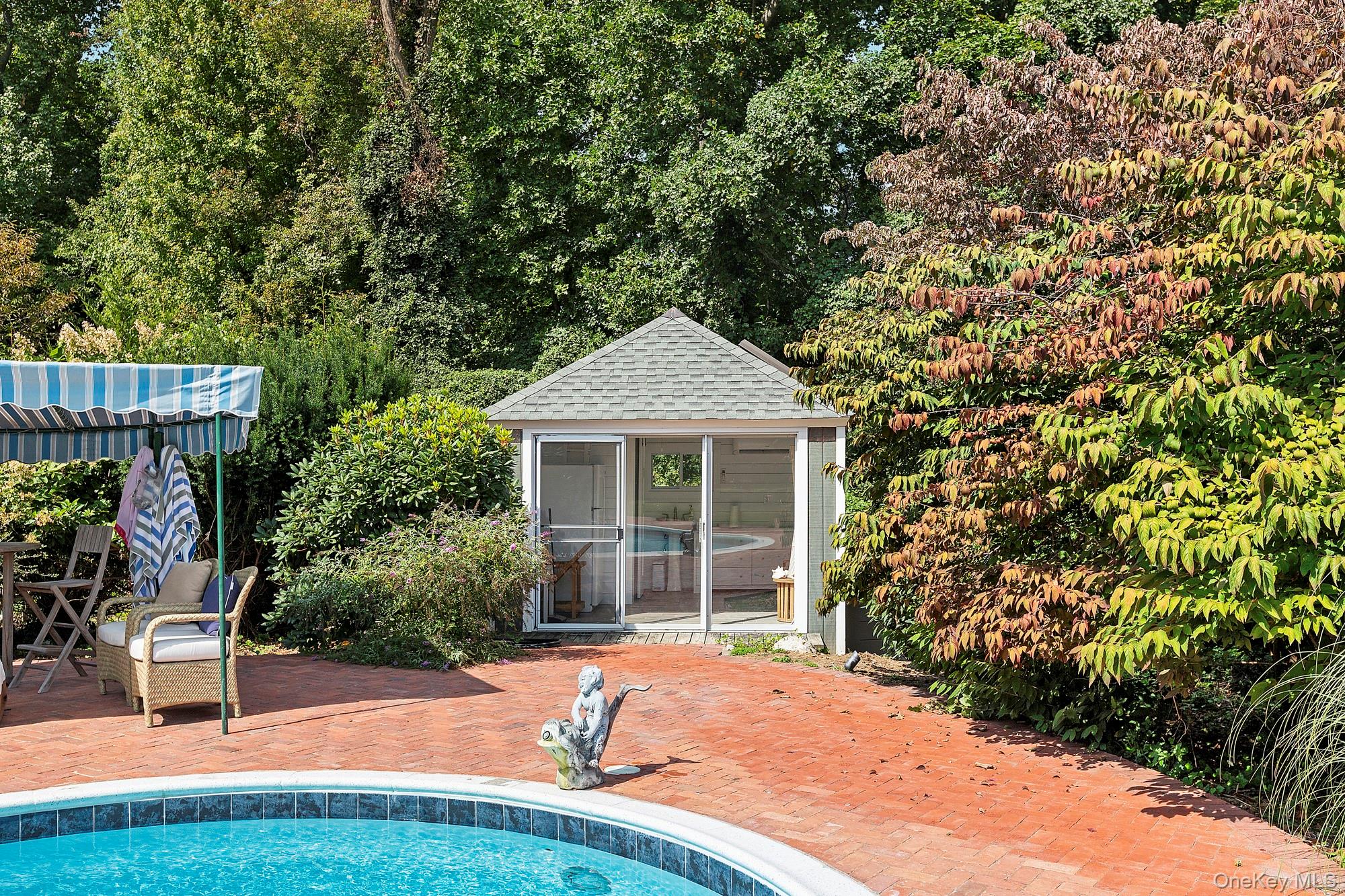 61 Factory Pond Road Locust Valley, NY 11560 - Photo 34 of 38 Gallery Image 34