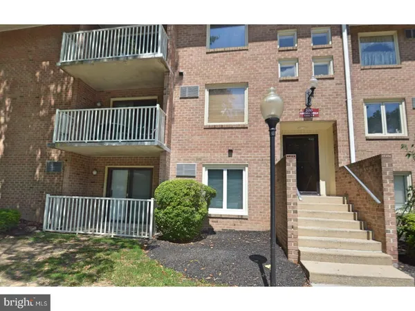 $200,000 | 200 Campbell Circle, Unit E1, Downingtown, PA 19335