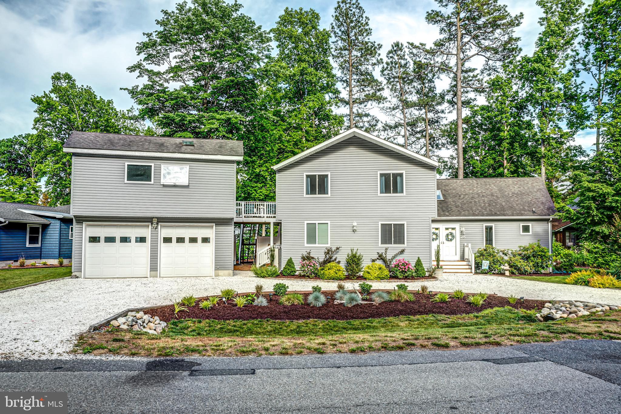 28 Drawbridge Road Ocean Pines, MD 21811 - Photo 21 of 104 Oyster shell Circular driveway