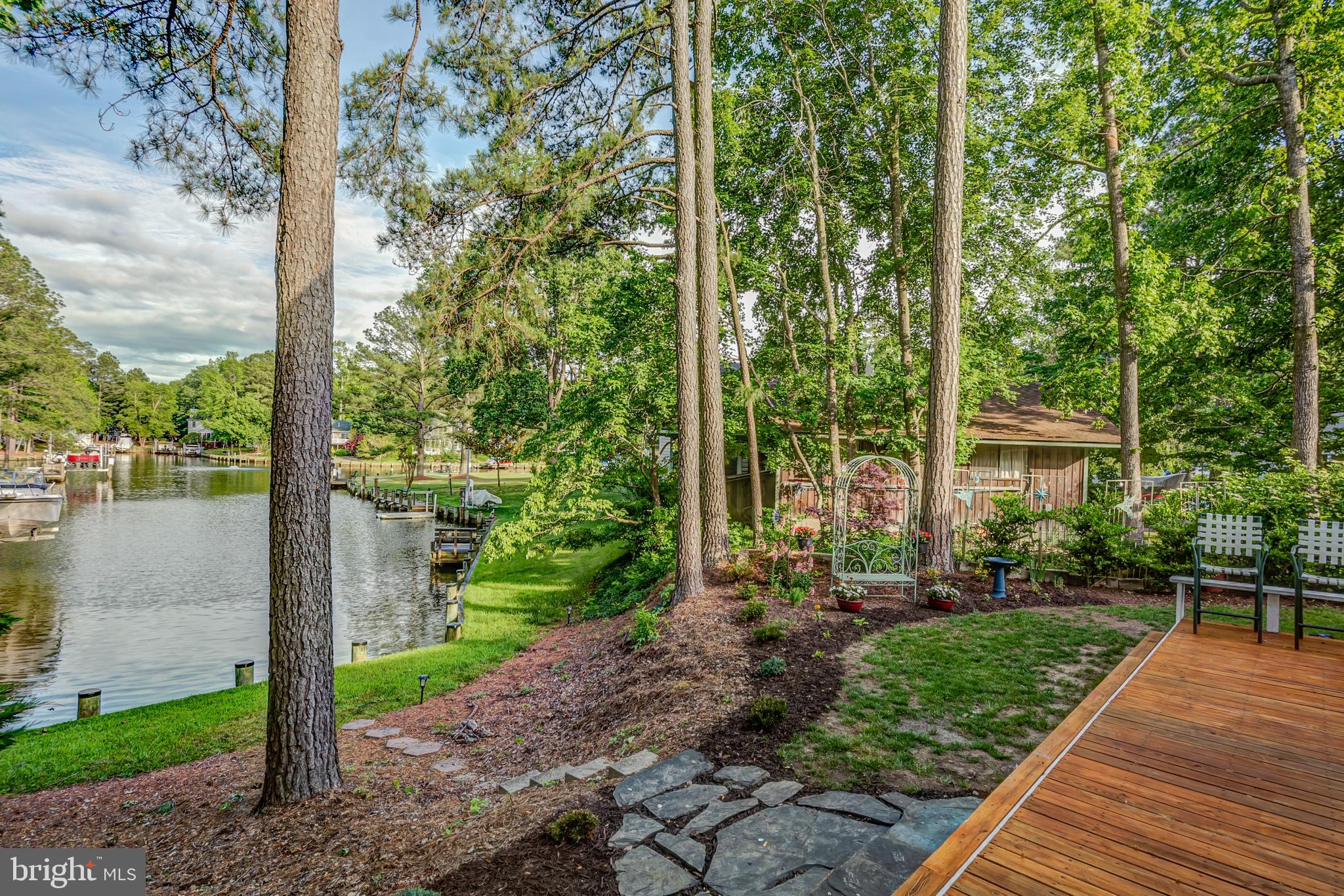 28 Drawbridge Road Ocean Pines, MD 21811 - Photo 29 of 104 Carefully landscaped rear yard