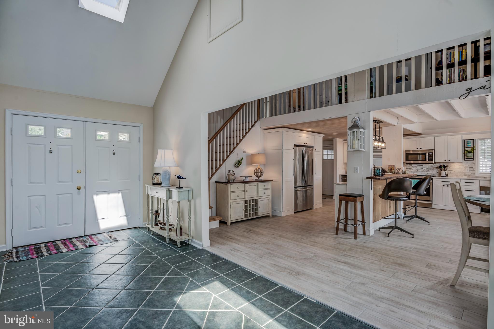 28 Drawbridge Road Ocean Pines, MD 21811 - Photo 62 of 104 Tile entry foyer to front door