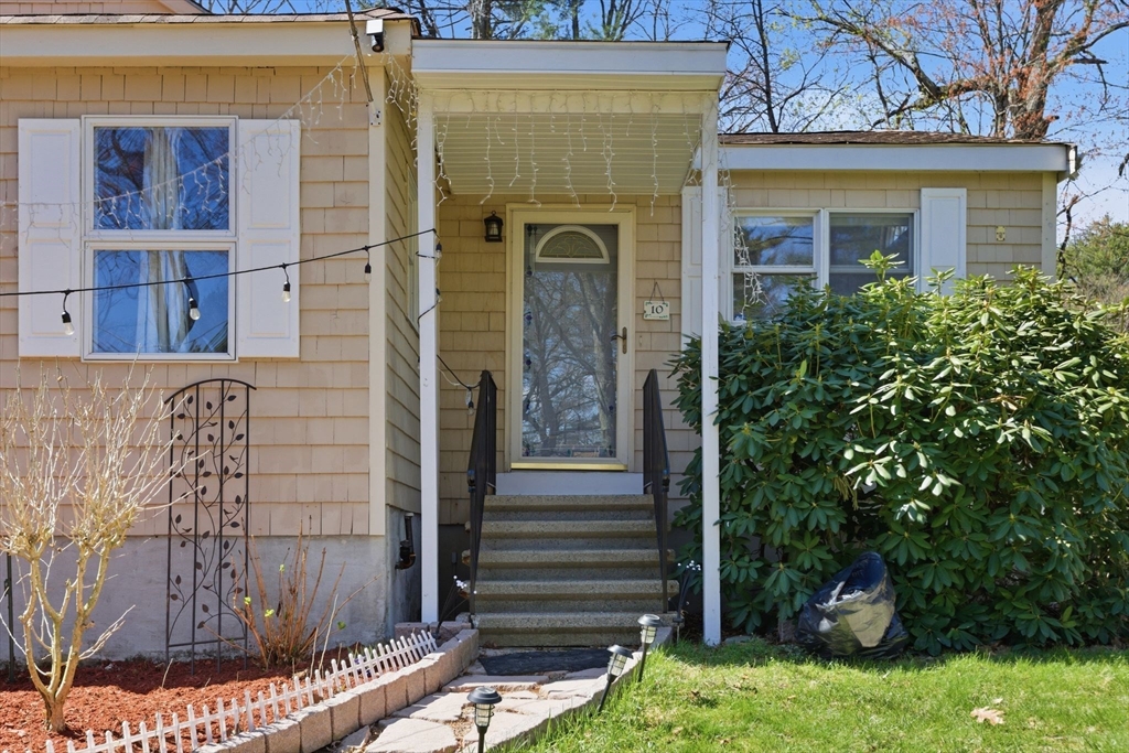 10 Avila Road Billerica, MA 01821 - Photo 4 of 31
