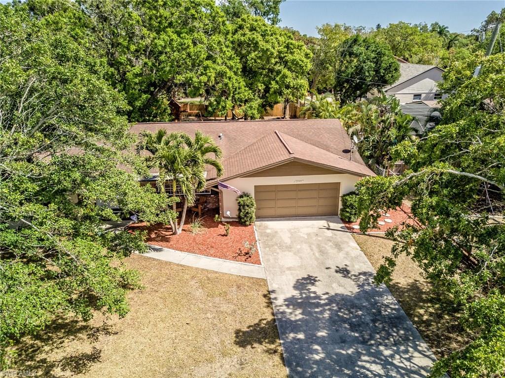 3949 West Riverside Drive Fort Myers, FL 33901 - Photo 2 of 30 Gallery Image 2