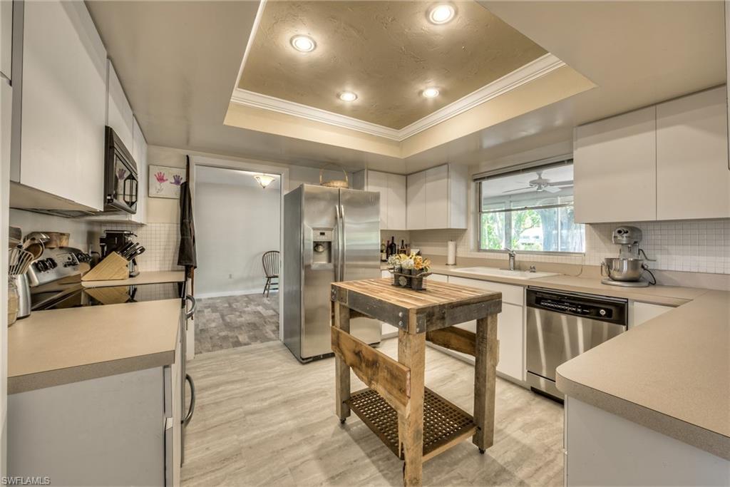 3949 West Riverside Drive Fort Myers, FL 33901 - Photo 12 of 30 Gallery Image 12