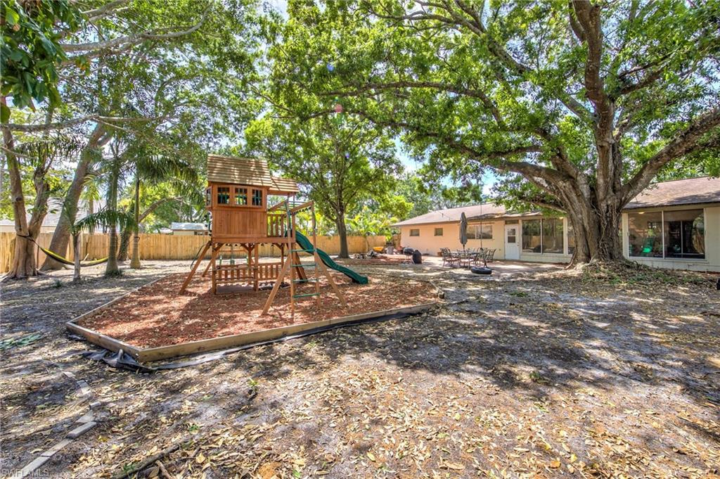 3949 West Riverside Drive Fort Myers, FL 33901 - Photo 29 of 30 Gallery Image 29