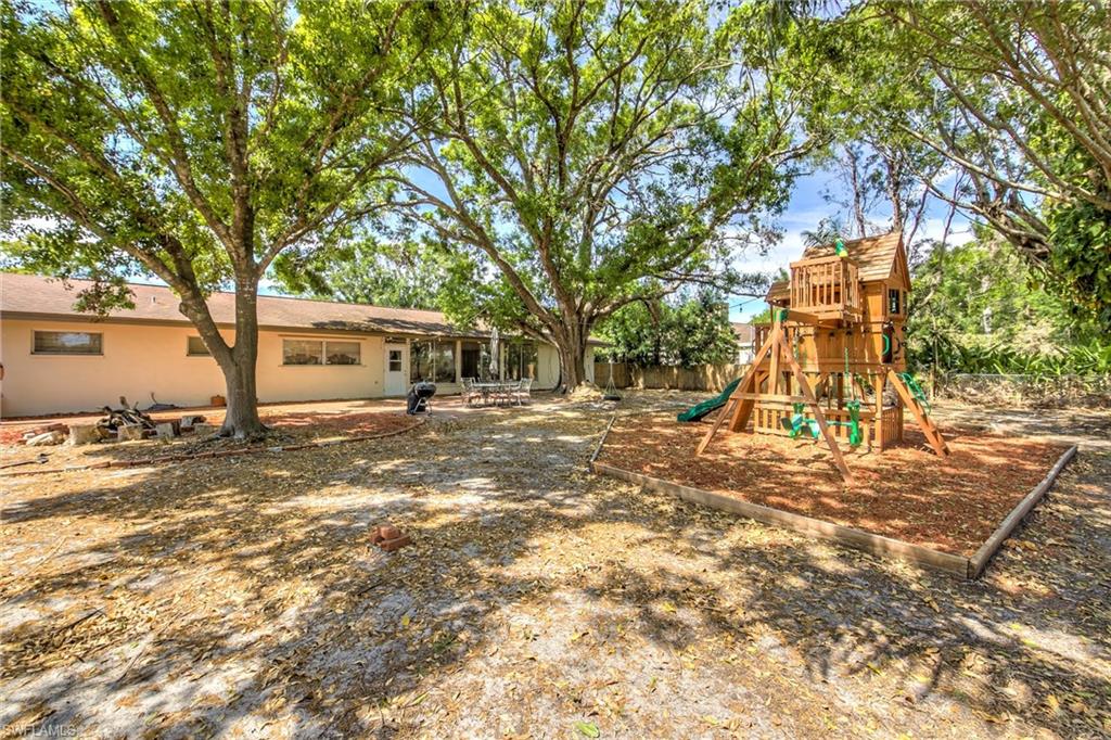 3949 West Riverside Drive Fort Myers, FL 33901 - Photo 30 of 30 Gallery Image 30