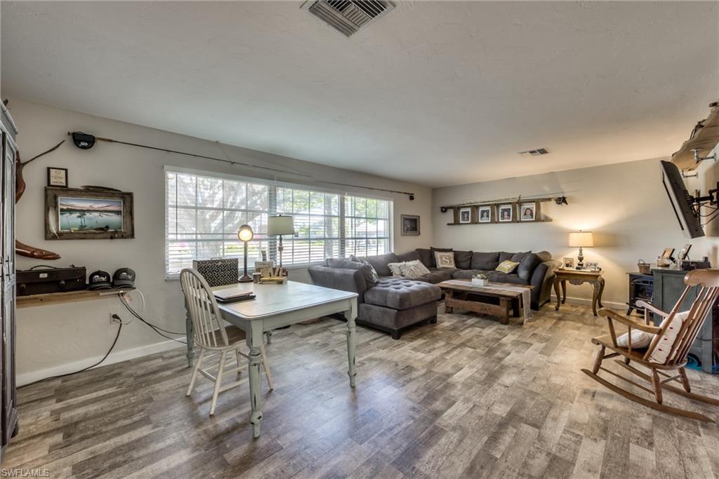 3949 West Riverside Drive Fort Myers, FL 33901 - Photo 5 of 30 Gallery Image 5