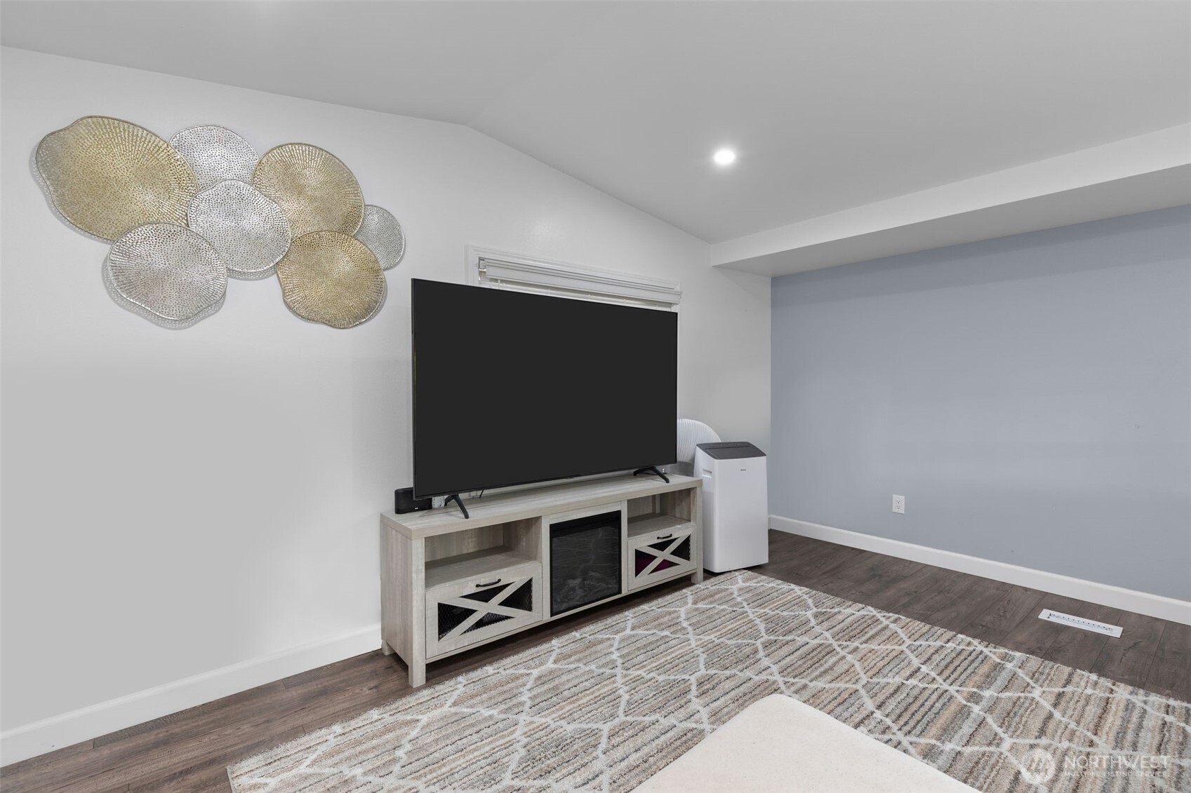 23708 Locust Way, Unit 23 Bothell, WA 98021 - Photo 4 of 26