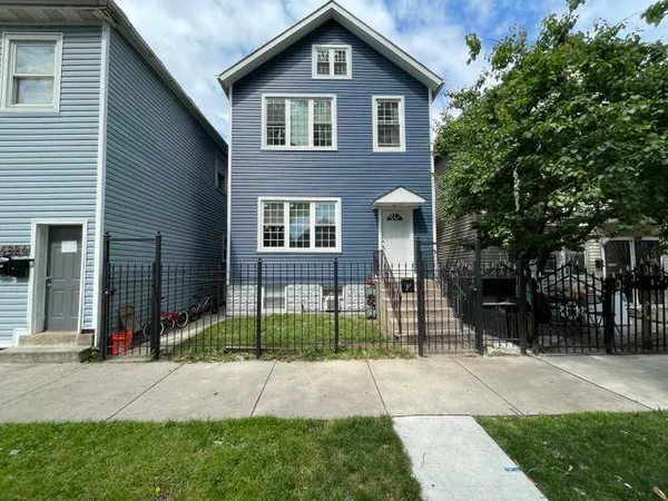 $1,800 | 4829 South Justine Street, Unit 1, Chicago, IL 60609