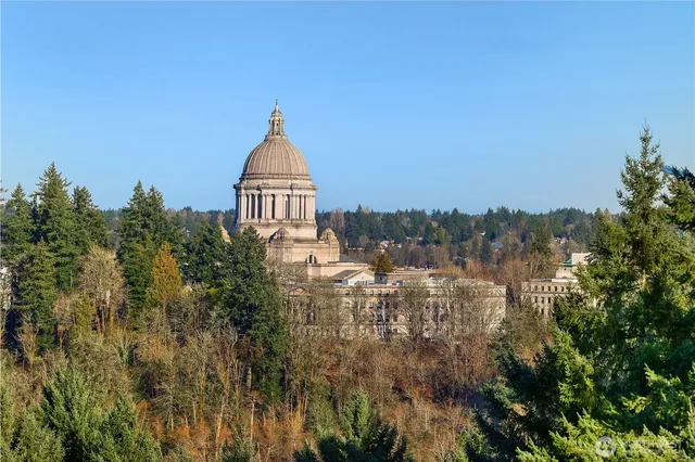 $495,000 | 1910 Evergreen Park Drive Southwest, Unit 903, Olympia, WA 98502