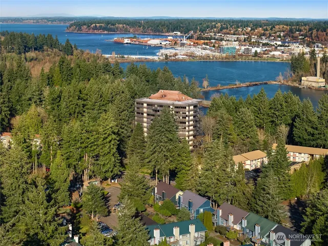 $495,000 | 1910 Evergreen Park Drive Southwest, Unit 903, Olympia, WA 98502