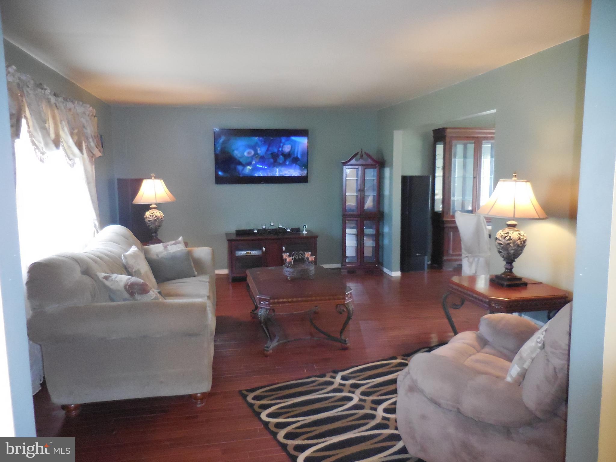 650 Yardville Hamilton Square Road Hamilton, NJ 08691 - Photo 2 of 14 Gallery Image 2