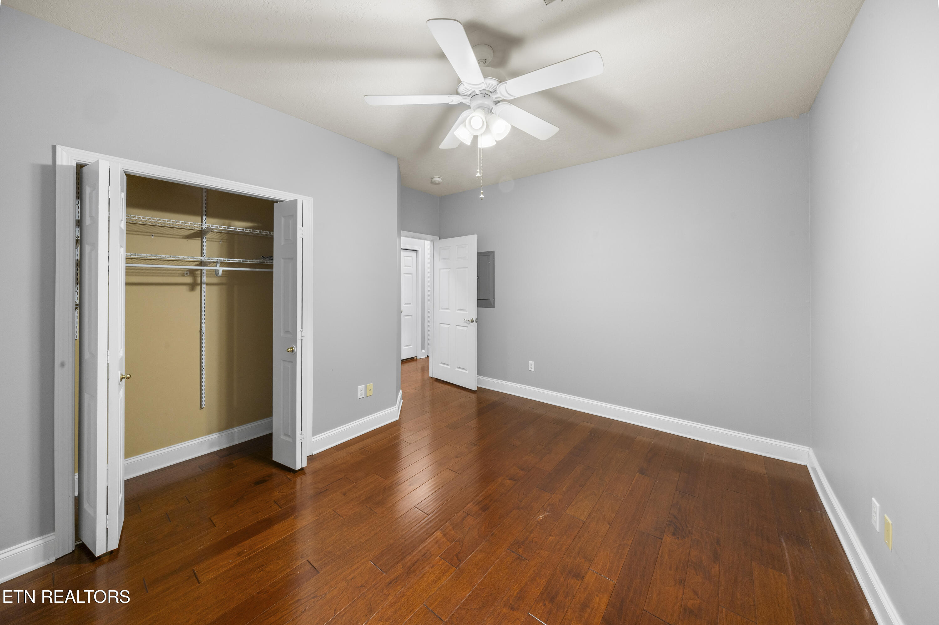 565 Rarity Bay Parkway, Unit 102 Vonore, TN 37885 - Photo 18 of 40 L40A4505