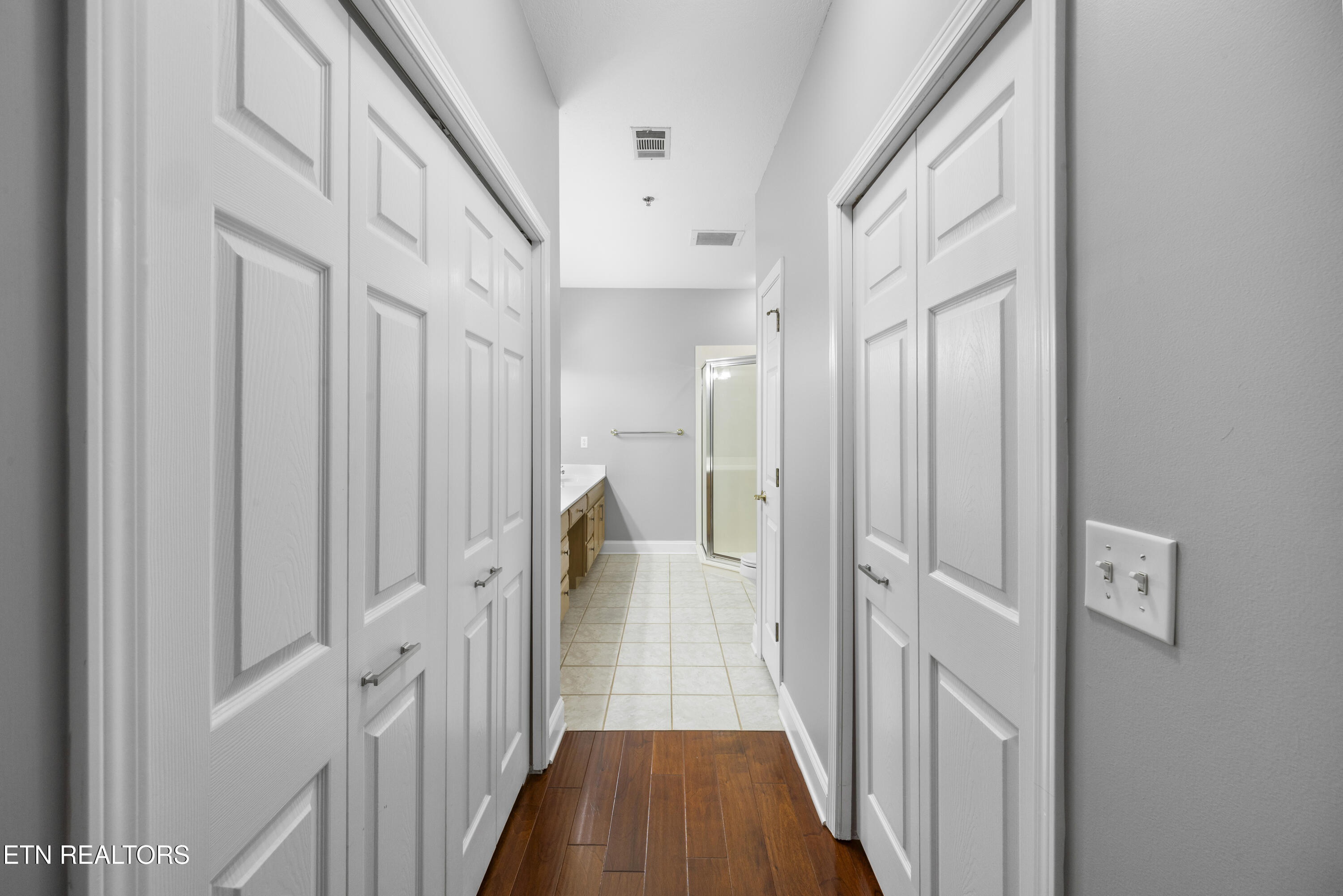 565 Rarity Bay Parkway, Unit 102 Vonore, TN 37885 - Photo 21 of 40 L40A4514