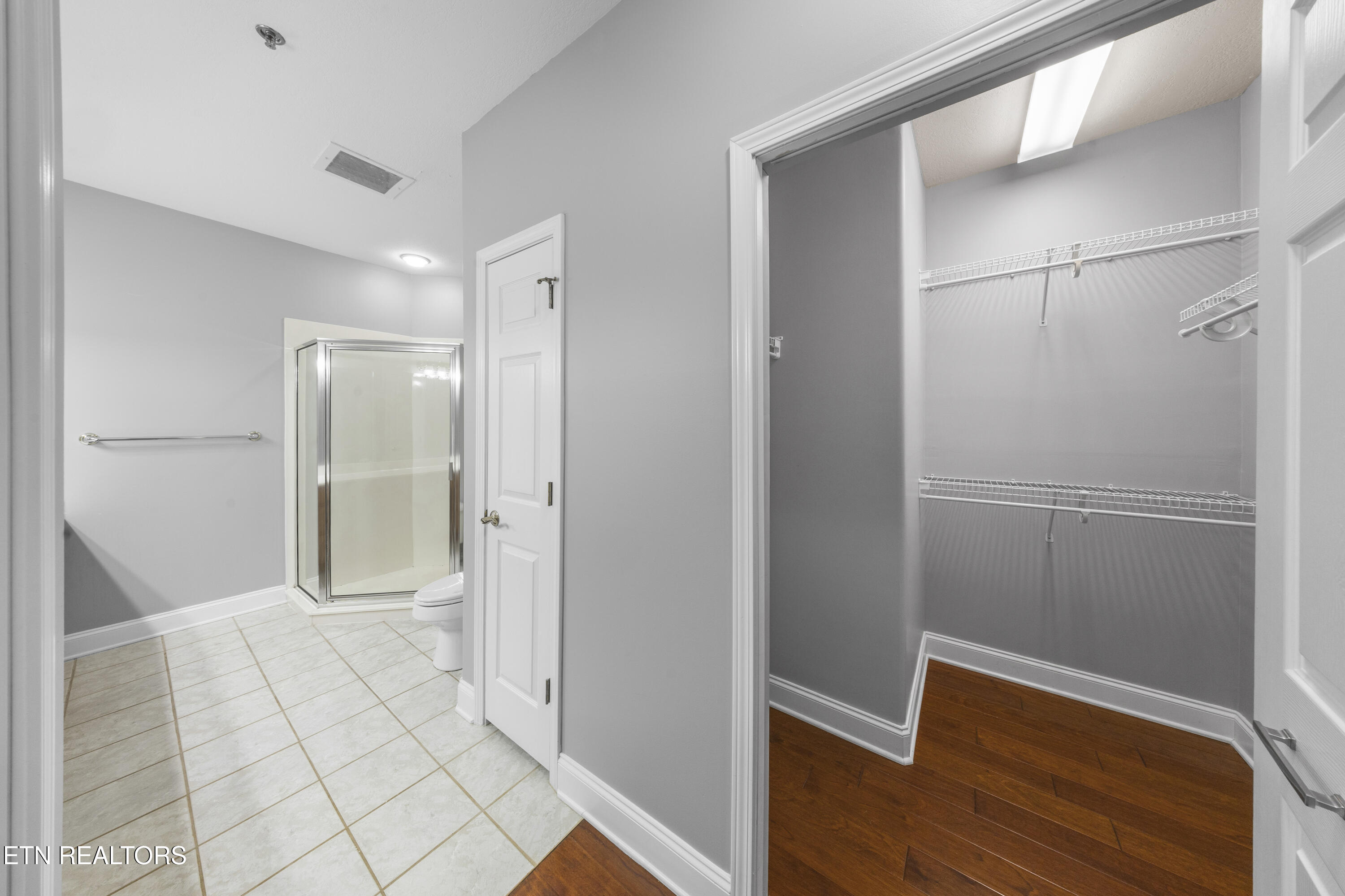 565 Rarity Bay Parkway, Unit 102 Vonore, TN 37885 - Photo 22 of 40 L40A4517