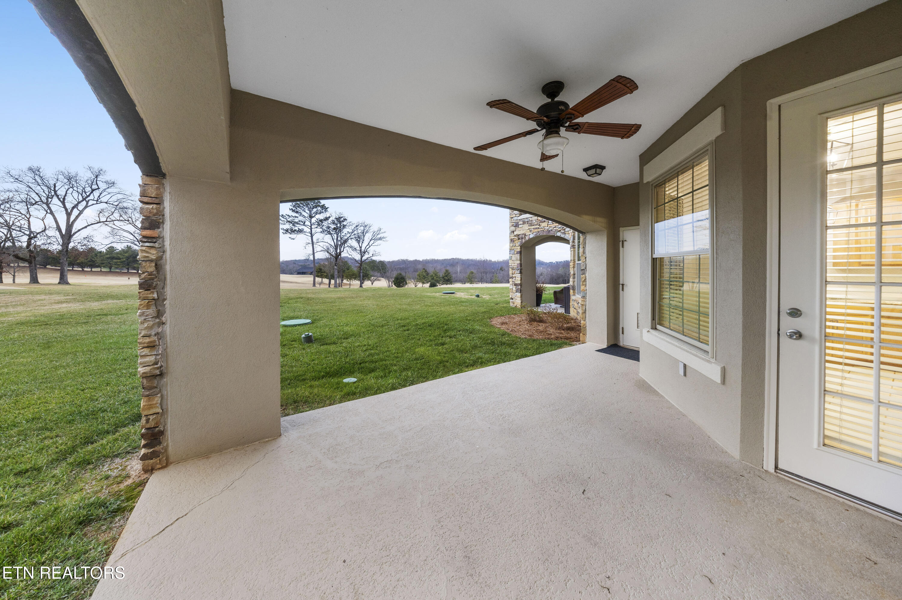 565 Rarity Bay Parkway, Unit 102 Vonore, TN 37885 - Photo 28 of 40 L40A4573