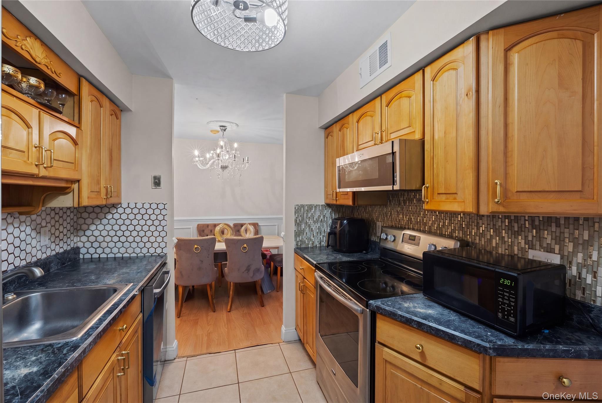 8 Independence Court, Unit A Ridge, NY 11961 - Photo 10 of 25