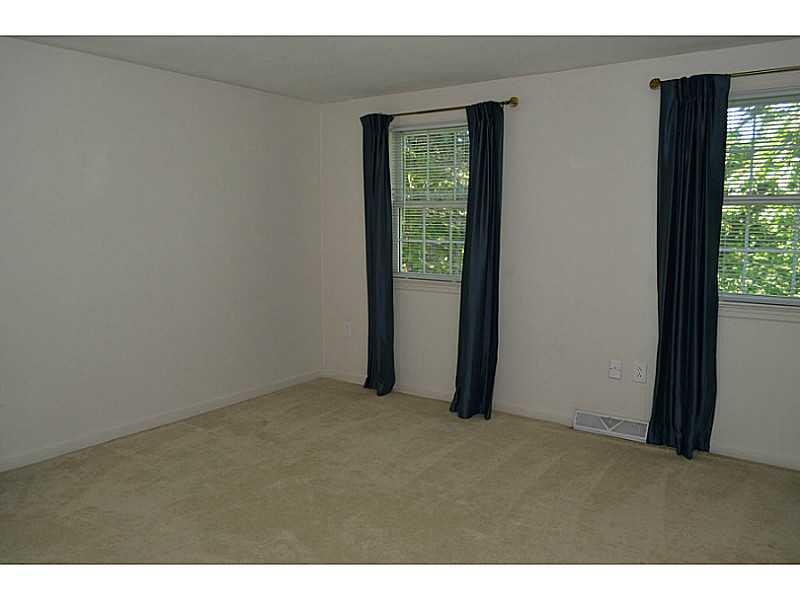 125 Berwyn Road Pittsburgh, PA 15237 - Photo 12 of 16 Bedroom.