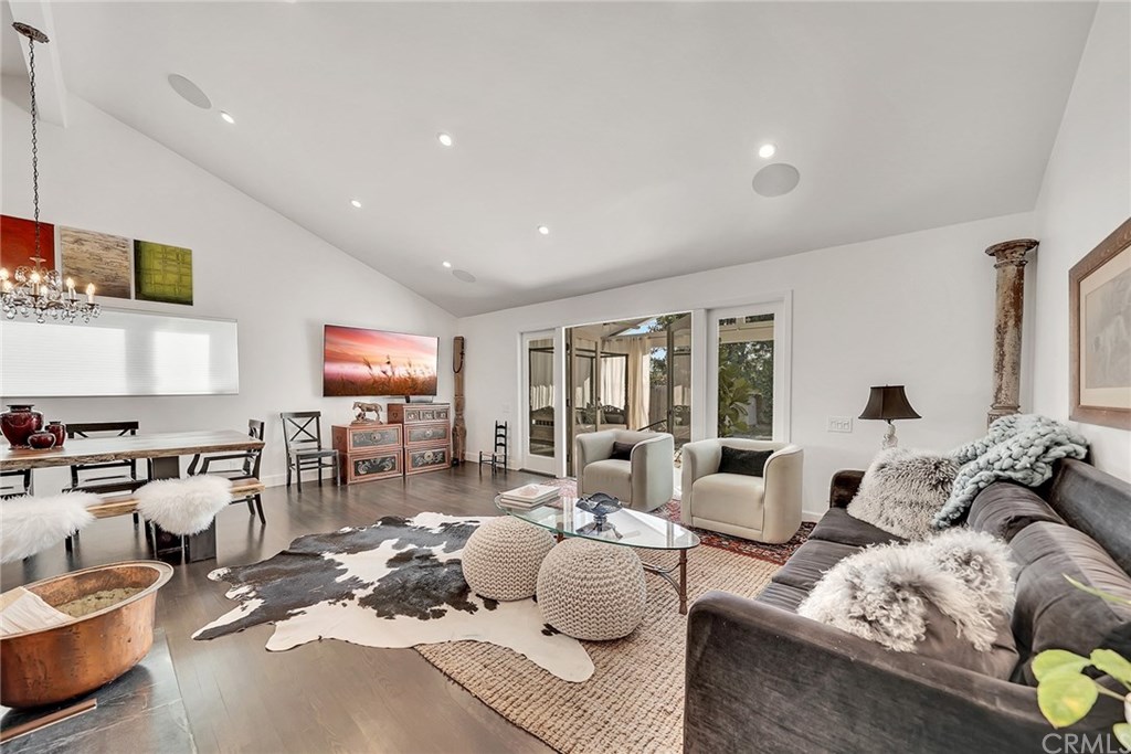 437 Cabrillo Street Costa Mesa, CA 92627 - Photo 11 of 32