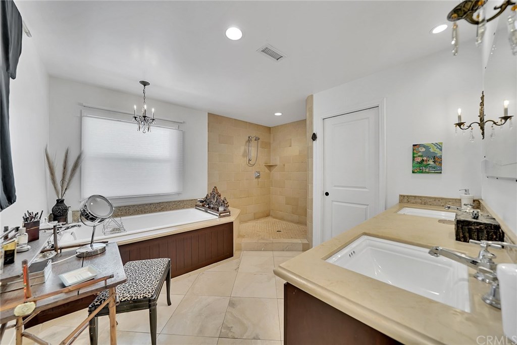 437 Cabrillo Street Costa Mesa, CA 92627 - Photo 17 of 32