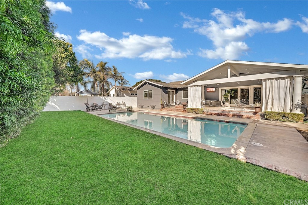 437 Cabrillo Street Costa Mesa, CA 92627 - Photo 28 of 32