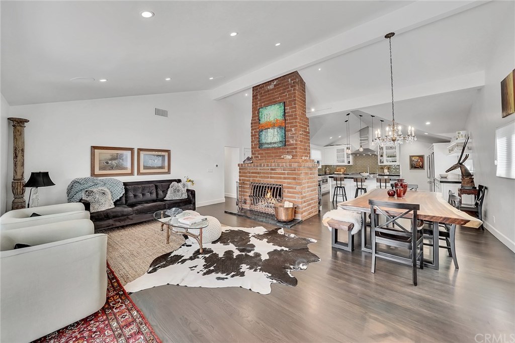 437 Cabrillo Street Costa Mesa, CA 92627 - Photo 6 of 32