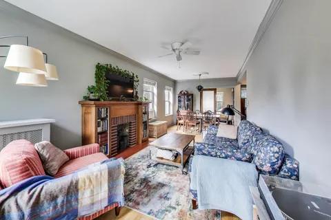 $269,900 | 4544 North Sacramento Avenue, Unit 2, Chicago, IL 60625