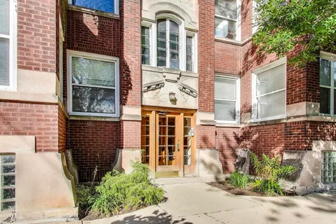 $269,900 | 4544 North Sacramento Avenue, Unit 2, Chicago, IL 60625