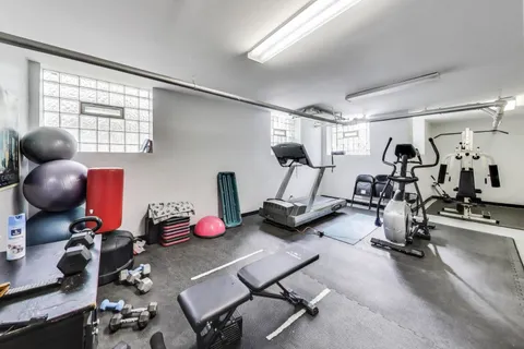 $269,900 | 4544 North Sacramento Avenue, Unit 2, Chicago, IL 60625