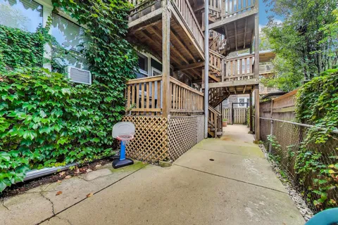 $269,900 | 4544 North Sacramento Avenue, Unit 2, Chicago, IL 60625