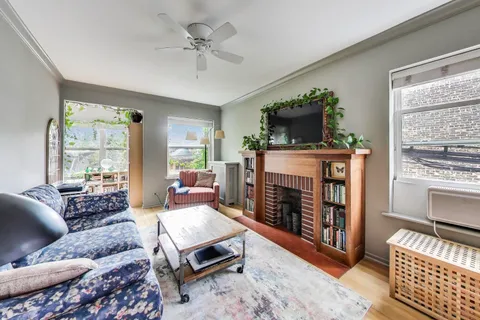 $269,900 | 4544 North Sacramento Avenue, Unit 2, Chicago, IL 60625