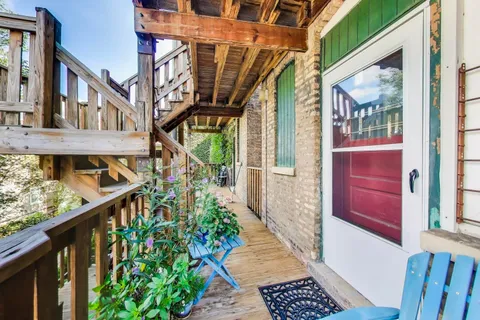 $269,900 | 4544 North Sacramento Avenue, Unit 2, Chicago, IL 60625