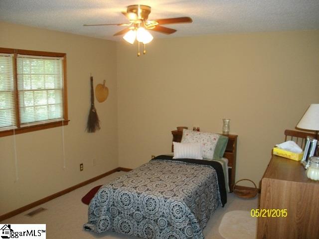 318 Gardenview Drive Inman, SC 29349 - Photo 4 of 12 Gallery Image 4