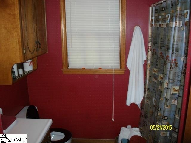 318 Gardenview Drive Inman, SC 29349 - Photo 8 of 12 Gallery Image 8