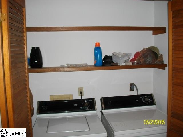 318 Gardenview Drive Inman, SC 29349 - Photo 9 of 12 Gallery Image 9