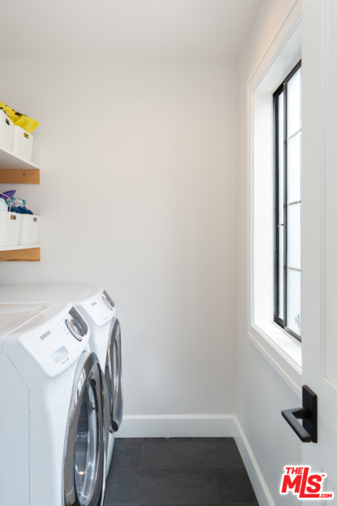 4425 Alla Road, Unit 6 Marina del Rey, CA 90292 - Photo 18 of 35 a utility room with dryer and washer