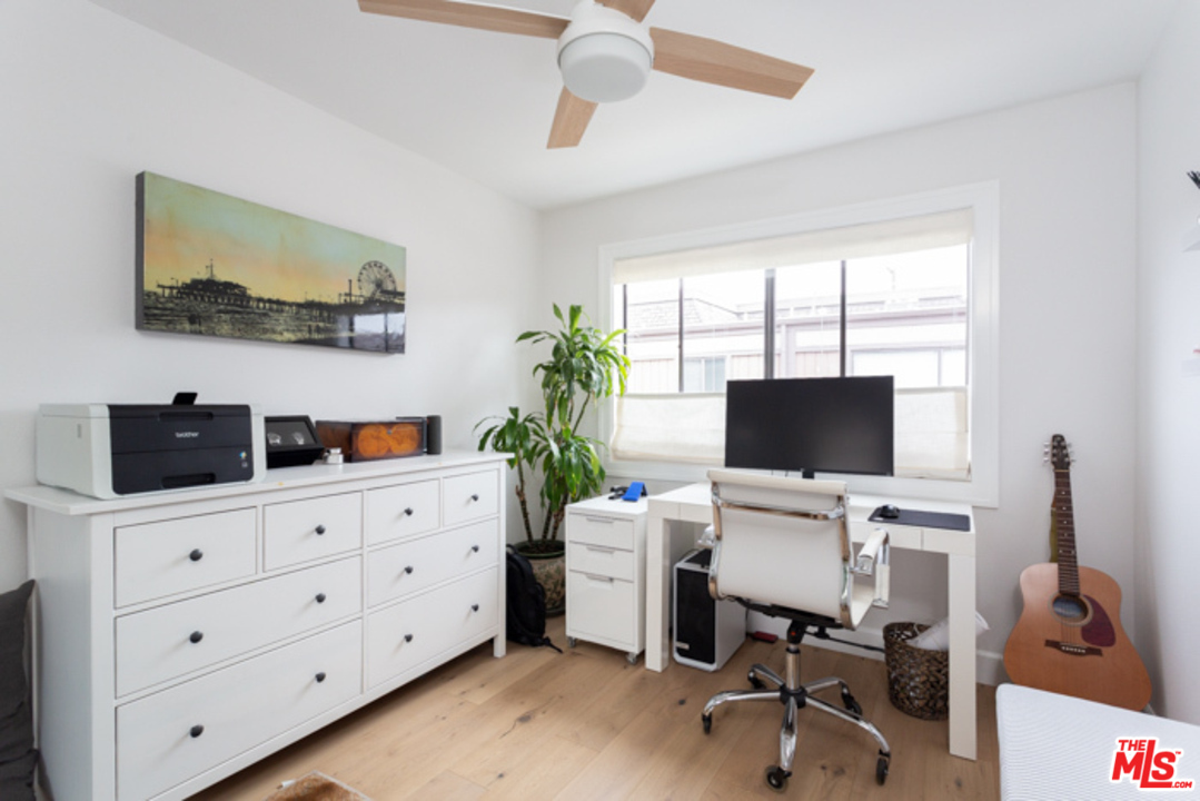 4425 Alla Road, Unit 6 Marina del Rey, CA 90292 - Photo 28 of 35 a view of a workspace with a window and a flat screen tv