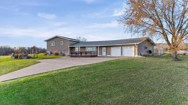 $379,900 | N30555 Church Hill Road, Arcadia, WI 54612