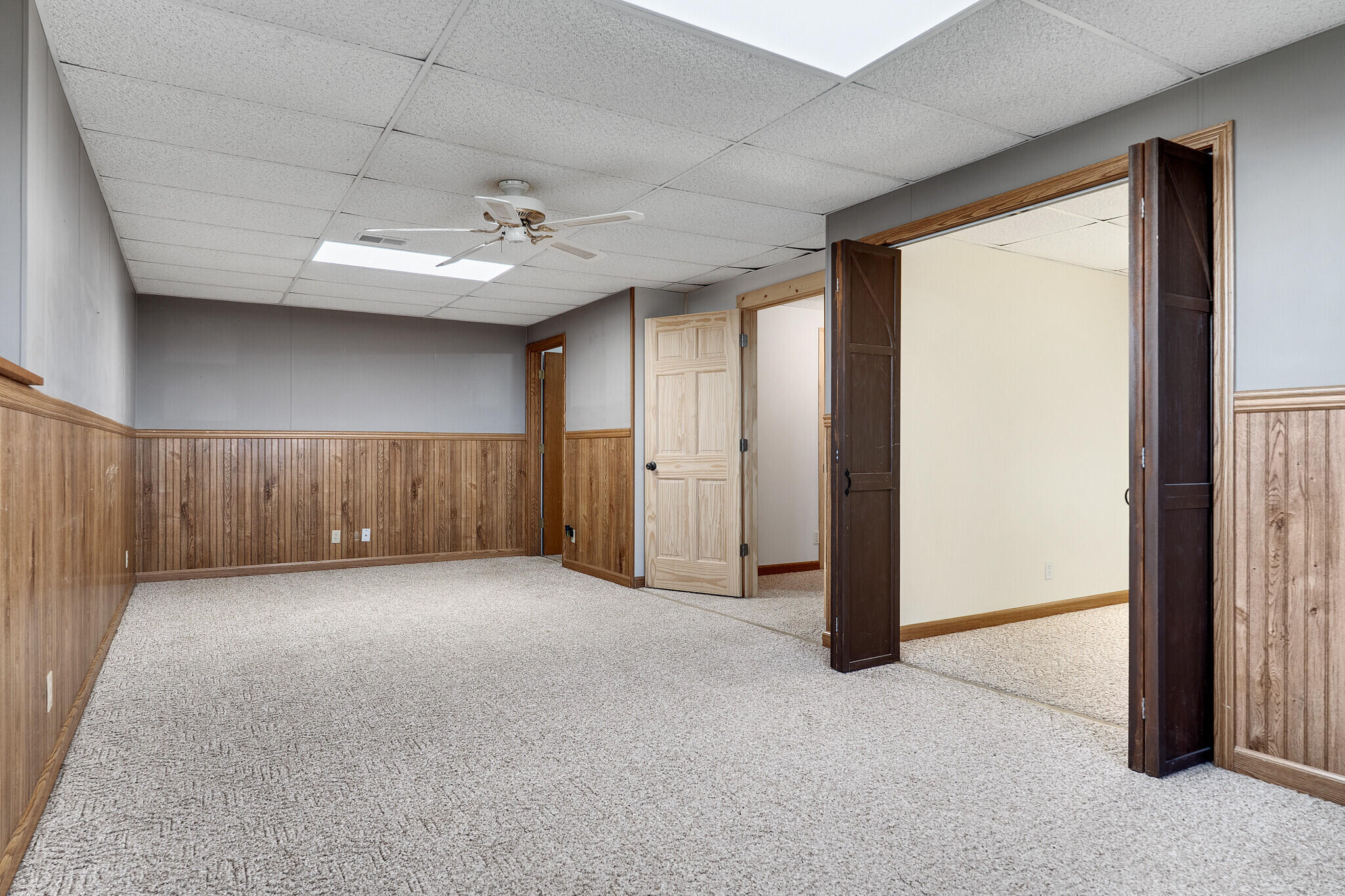 N30555 Church Hill Road Arcadia, WI 54612 - Photo 23 of 39 Family Room