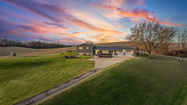 $379,900 | N30555 Church Hill Road, Arcadia, WI 54612