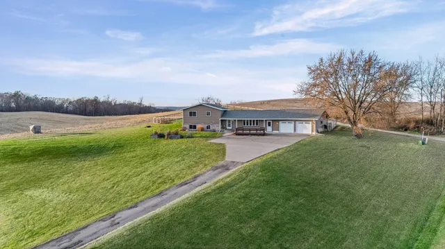 $379,900 | N30555 Church Hill Road, Arcadia, WI 54612