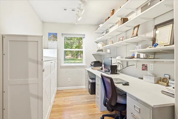$689,000 | 833 Remour Lane, Mount Shasta, CA 96067