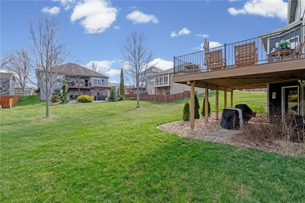 $525,000 | 1303 Ashdown Circle, Raymore, MO 64083