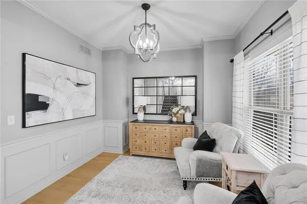 $525,000 | 1303 Ashdown Circle, Raymore, MO 64083