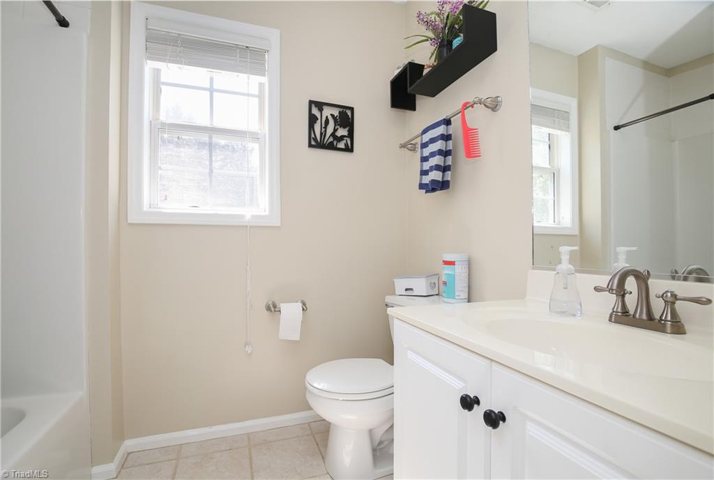 4103 Tahoe Court High Point, NC 27265 - Photo 27 of 44