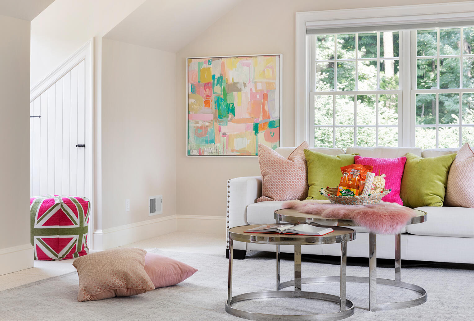 21 Briar Brae Road Darien, CT 06820 - Photo 23 of 35 a living room with furniture and a window