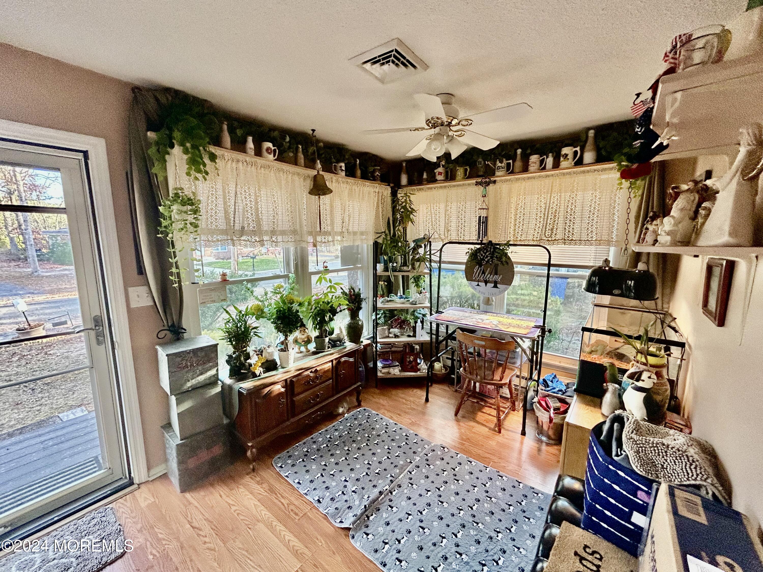 14 Walnut Road Manahawkin, NJ 08050 - Photo 5 of 33 Sunroom