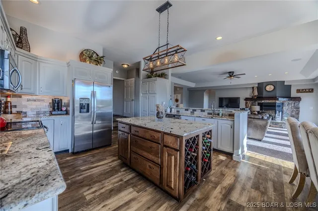 $995,000 | 505 Minnowbrook Road, Camdenton, MO 65020