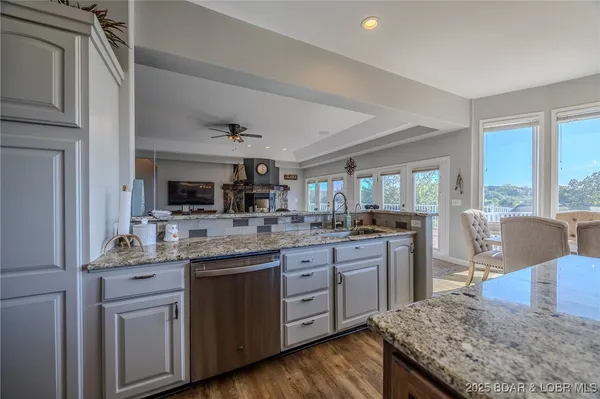 $975,000 | 505 Minnowbrook Road, Camdenton, MO 65020