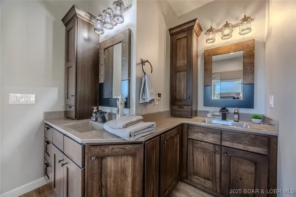 $975,000 | 505 Minnowbrook Road, Camdenton, MO 65020